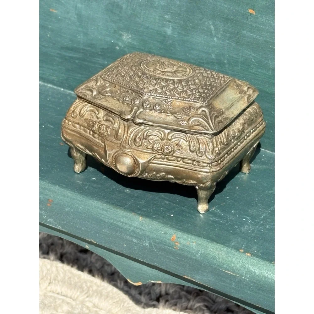 Jewelry Casket Case Trinket Box Silver Finish Footed Japan 3.25